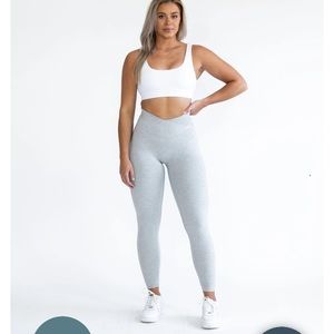 P’tula Bare warmth legging - ice grey Medium - Brand new without tags